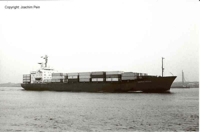SEATRAIN BREMEN auslaufend Rotterdam.