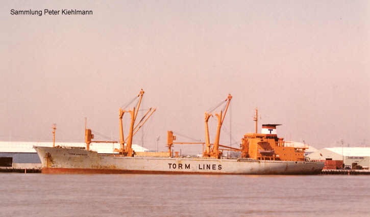 TORM AMERICA am Pier.