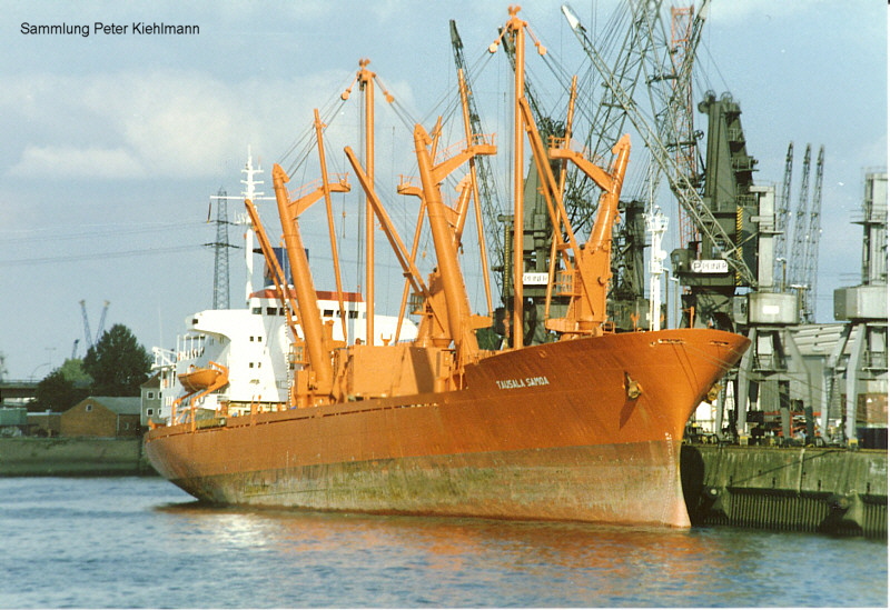TAUSALA SAMOA am Schuppen 80 im Oderhafen.