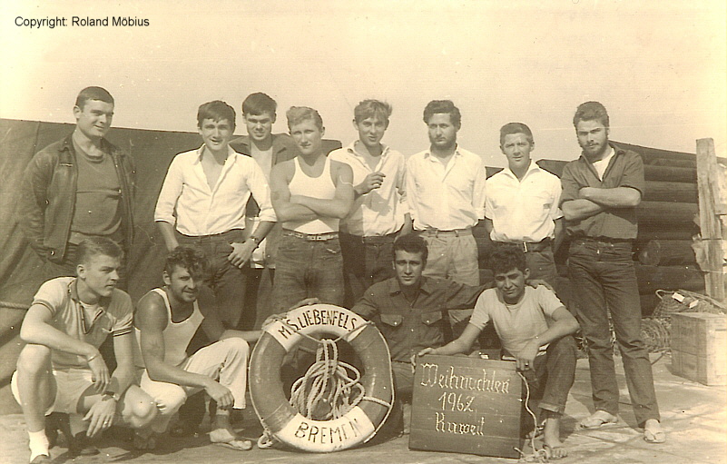 LIEBENFELS (3) ein Teil derManschaft.