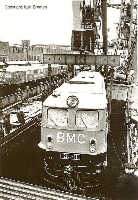 NEUENFELS (3) eine Lokomotive kommt an Bord.