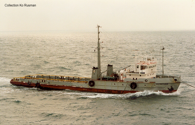 PETRITURM im Schlepp.
