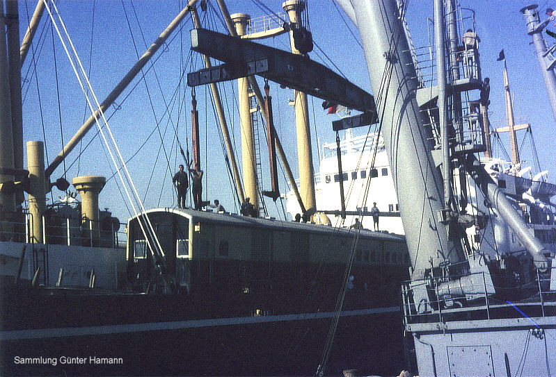 RABENFELS (3)   im Europahafen in Bremen